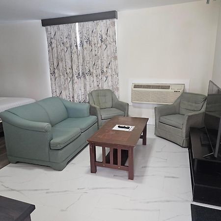 Leelas Villa Inn Flesherton Екстер'єр фото