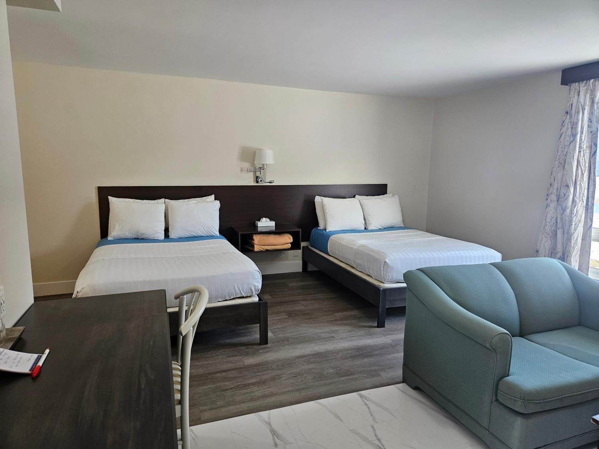 Leelas Villa Inn Flesherton Екстер'єр фото