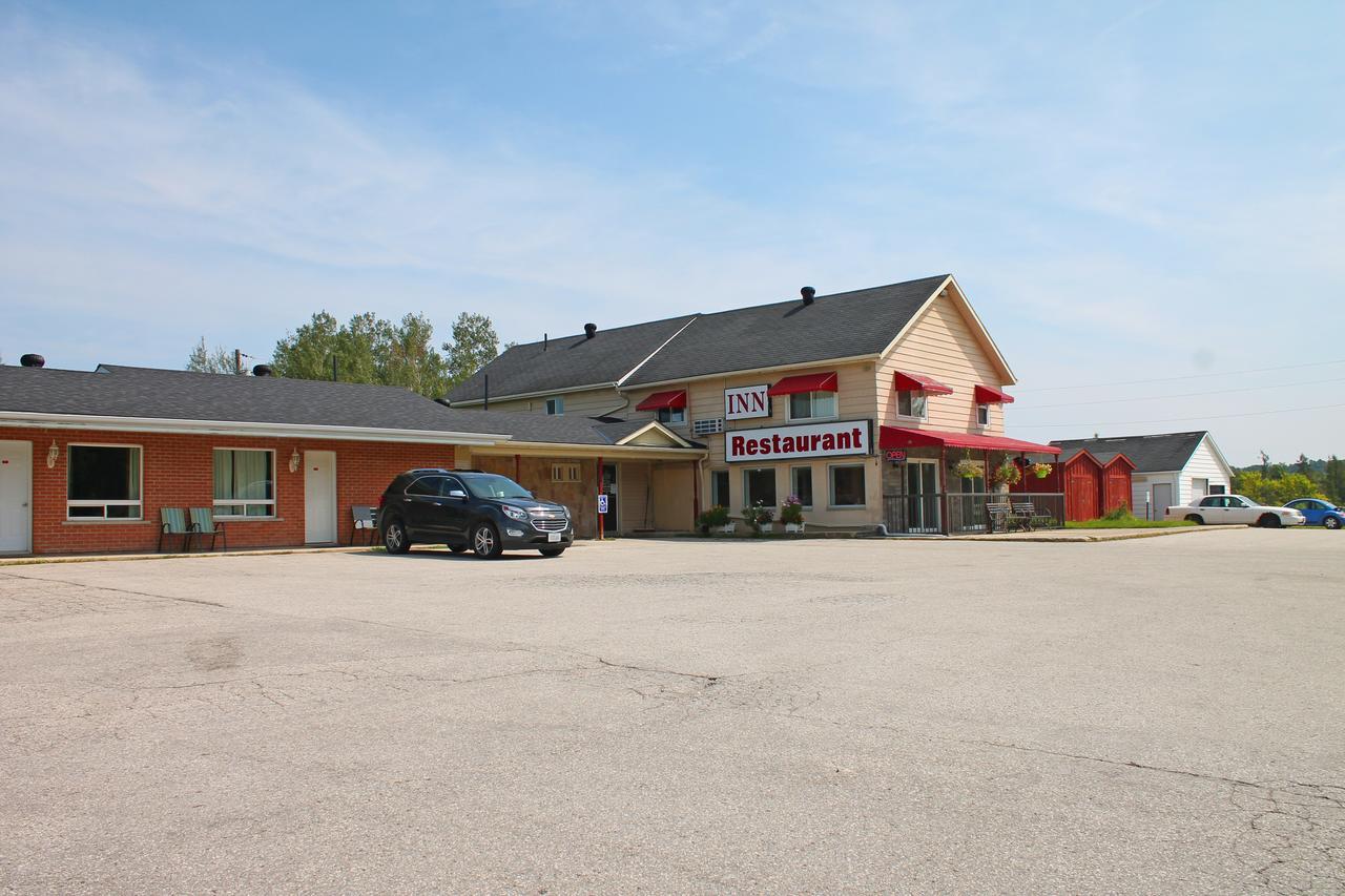 Leelas Villa Inn Flesherton Екстер'єр фото