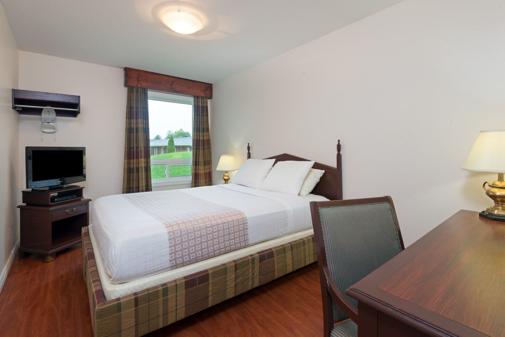 Leelas Villa Inn Flesherton Екстер'єр фото