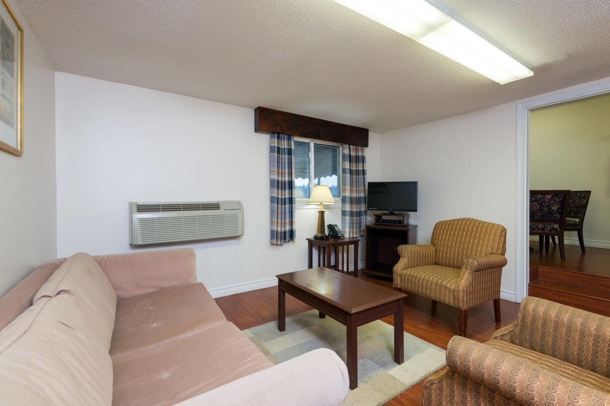 Leelas Villa Inn Flesherton Екстер'єр фото